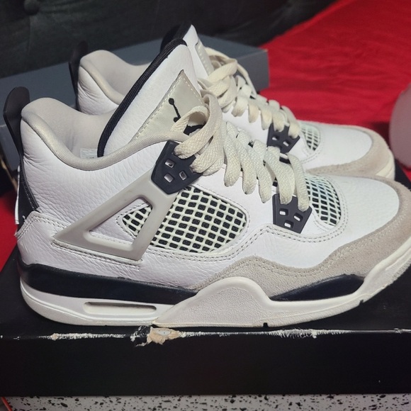 Military black jordan 4s - Picture 1 of 3